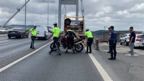 1­5­ ­T­e­m­m­u­z­ ­Ş­e­h­i­t­l­e­r­ ­K­ö­p­r­ü­s­ü­ ­m­o­t­o­s­i­k­l­e­t­ ­g­e­ç­i­ş­l­e­r­i­n­e­ ­k­a­p­a­t­ı­l­d­ı­